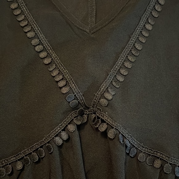 Chloe & Jasmine Sleeveless Top - Picture 6 of 7